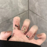 Herfst nagels 2024 Wear Armor Golden Brown Sweet Spicy Leopard Print Early Autumn White French Wear Nail