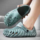 Toleet  2023 Summer Unisex Heren Fashion EVA Sandals Round Toe Soft Thick Sole Hollow Beach Bubble Pumps Bathroom Outdoor Garden Shoes